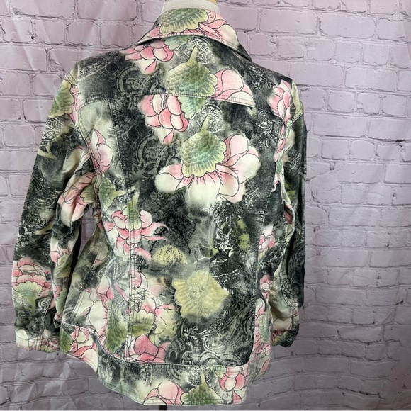 Chico's XL Floral Bomber Jacket - Pink and Green Chicos Sz 3 - Picture 3 of 9